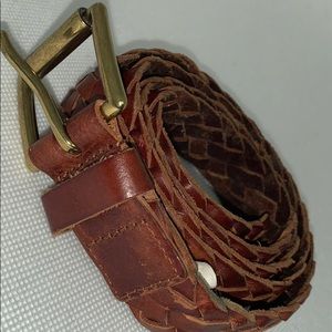 Brown belt (M) men or children